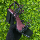 Sandália Couro Pelica Preta Tiras Laço